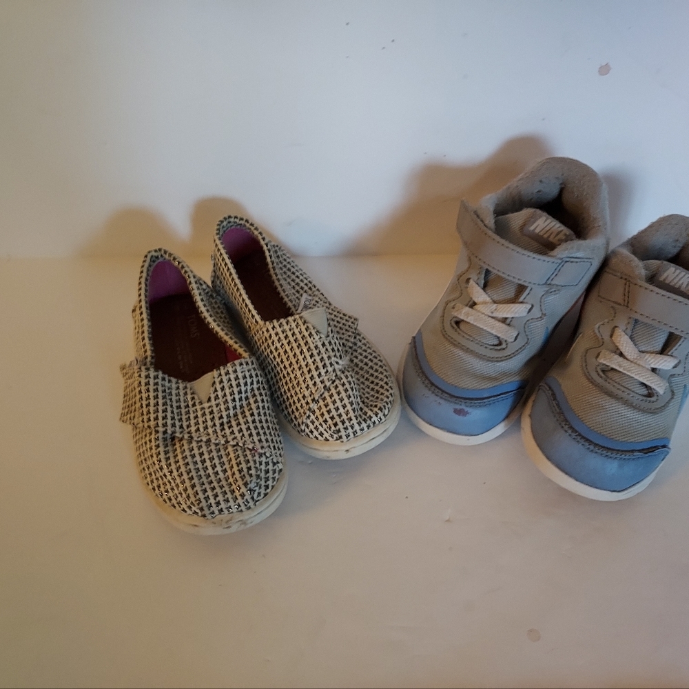 Toddler Girl TOMs & Nike Shoes Sizes 6T & 7